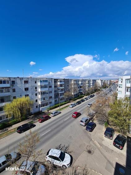 Apartament cu 2 camere decomandat în Broșteni
