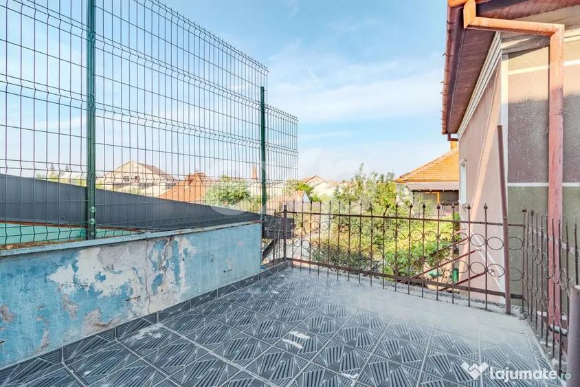 Casă cu 4 camere cu Teren 188 Mp în Central