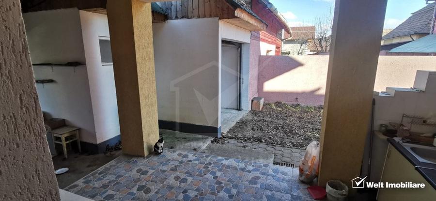 Casă individuală cu 5 camere cu Canalizare în Mihai Viteazu
