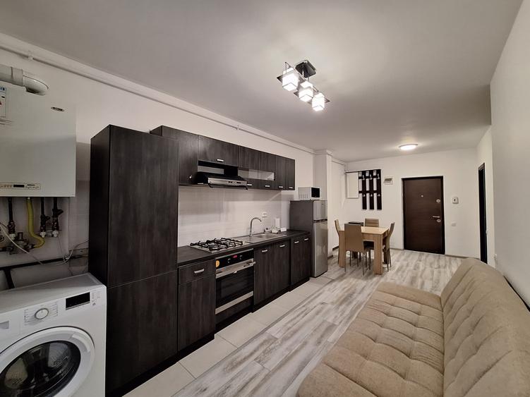 Apartament cu 2 camere semidecomandat, mobilat în Florești