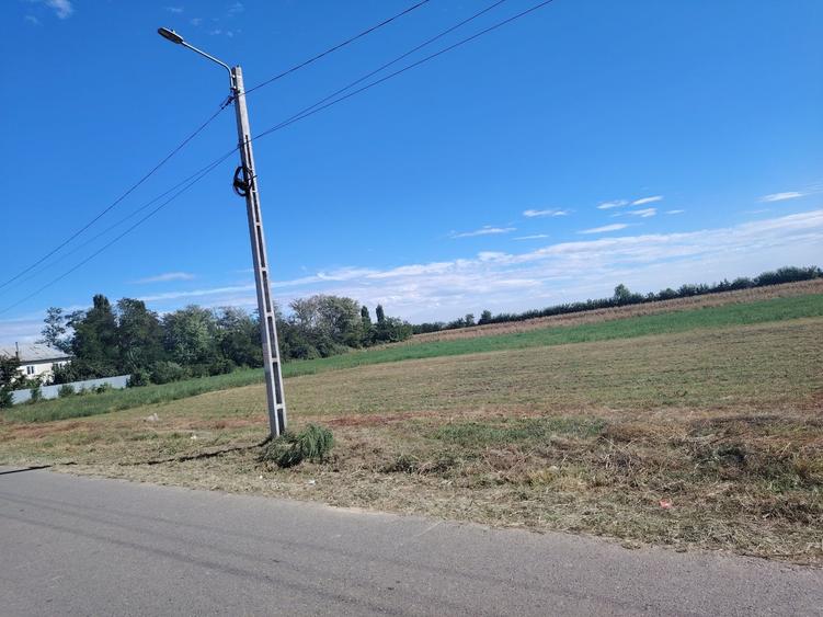 Spațiu comercial, în Boteni