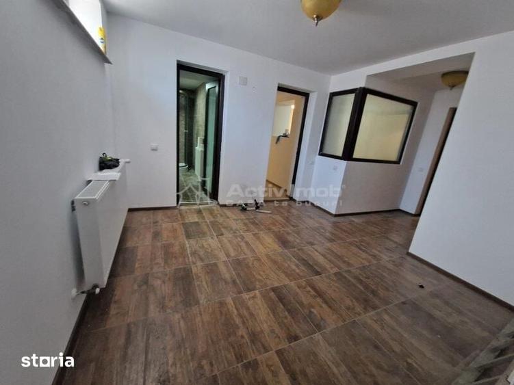 Casă cu Teren 1000 Mp în Central