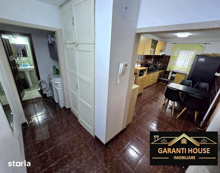 Apartament cu 4 camere decomandat în Gării