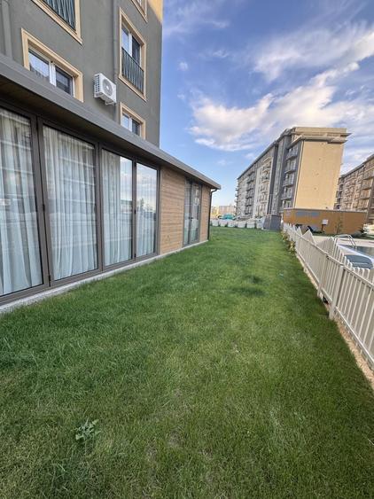 Apartament cu 3 camere decomandat în Tunari