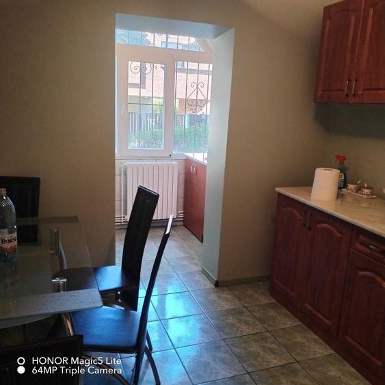 Apartament cu 3 camere decomandat în Brătianu