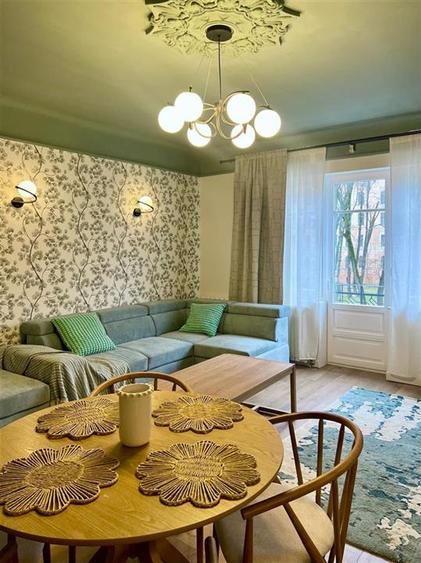 Apartament cu 2 camere decomandat în Central