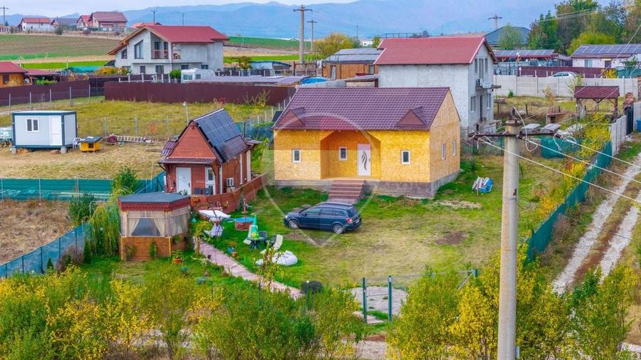 Casă individuală cu 4 camere cu Teren 938 Mp în Satu Nou