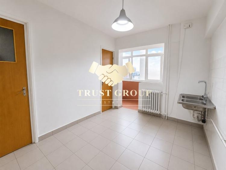 Apartament cu 4 camere decomandat în Cișmigiu