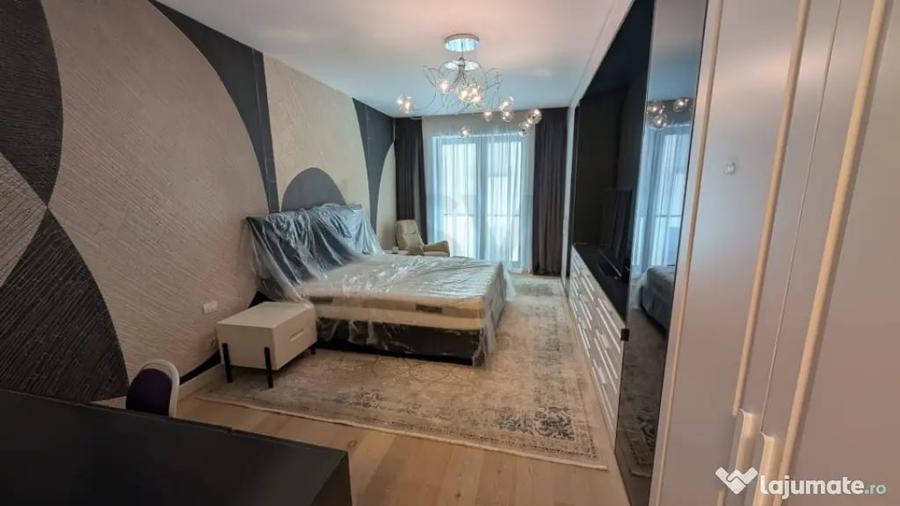 Apartament cu 3 camere decomandat în Herăstrău