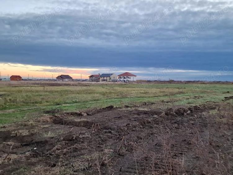 Teren de 10000 mp, în Urseni