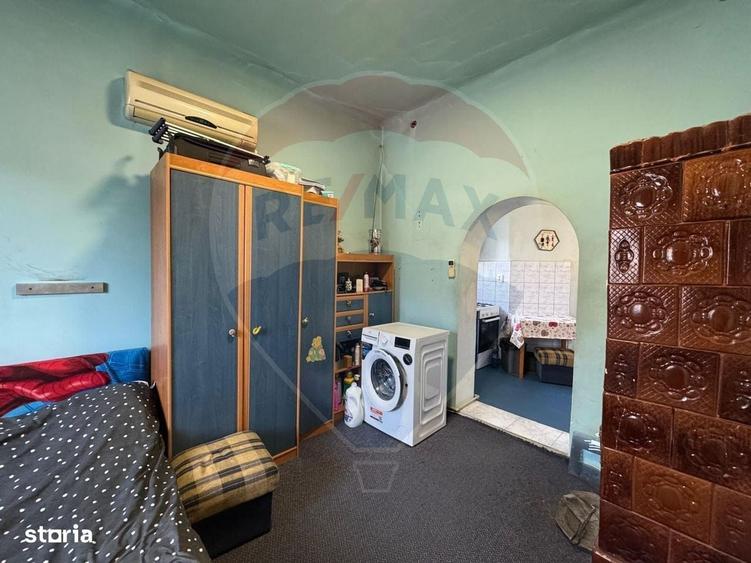 Casă cu 4 camere cu Teren 450 Mp în Șega