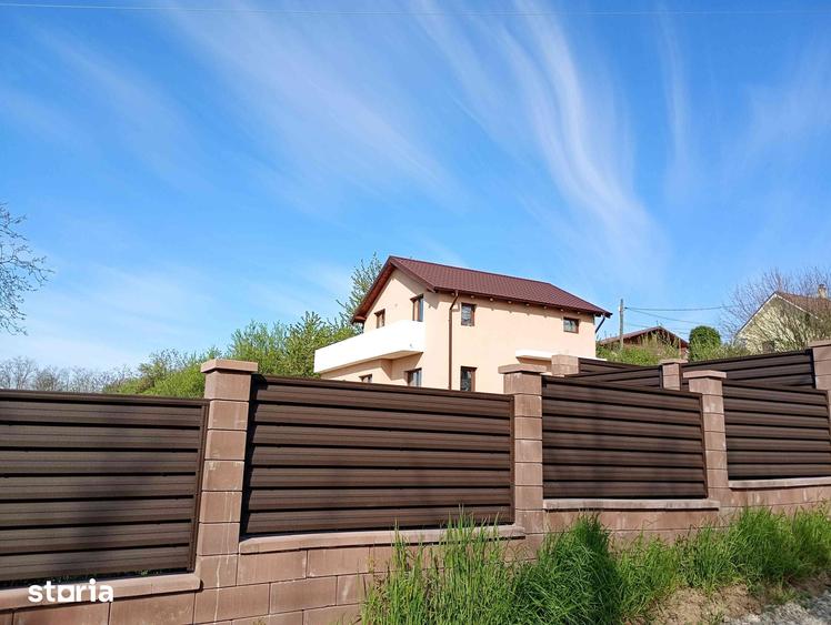 Casă cu 4 camere cu Teren 750 Mp în Exterior Vest
