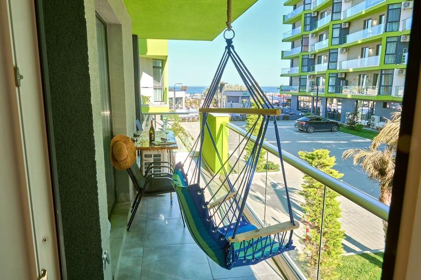Apartament cu 3 camere decomandat în Mamaia-Sat