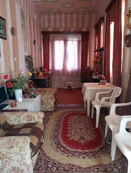 Casă cu 4 camere cu Teren 2800 Mp în Șipet