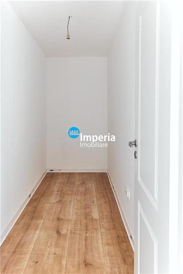 Duplex cu 4 camere cu Canalizare în Valea Ursului