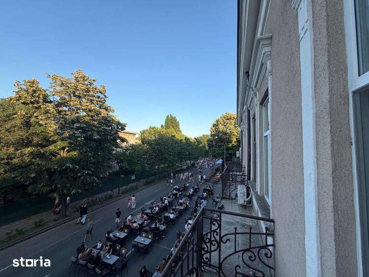 Apartament cu 6 camere în Ultracentral