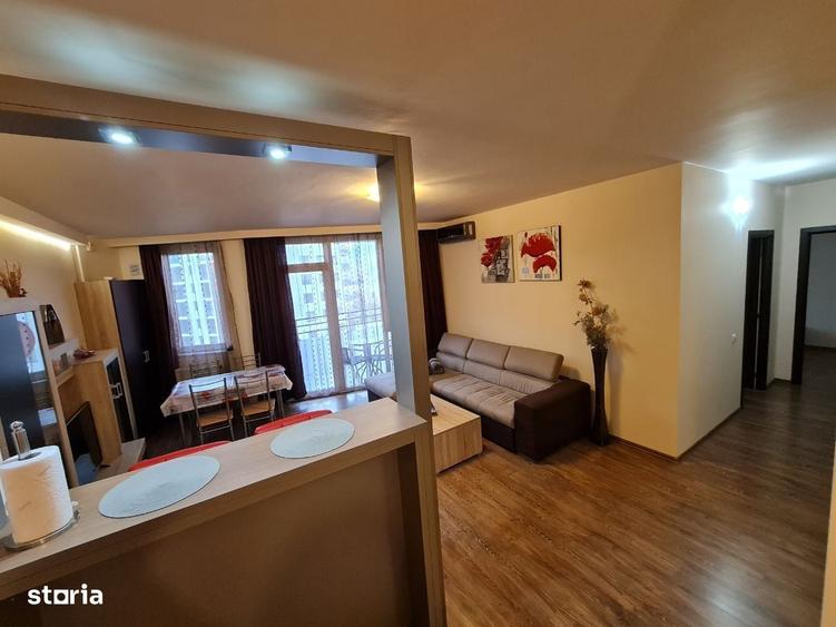 Apartament cu 3 camere decomandat în Intim