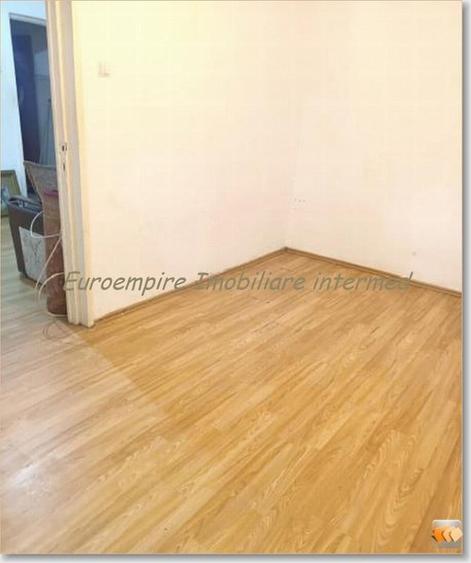 Apartament cu 2 camere semidecomandat în Km 4