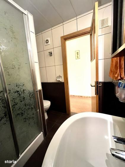 Apartament cu 3 camere decomandat în Tineretului