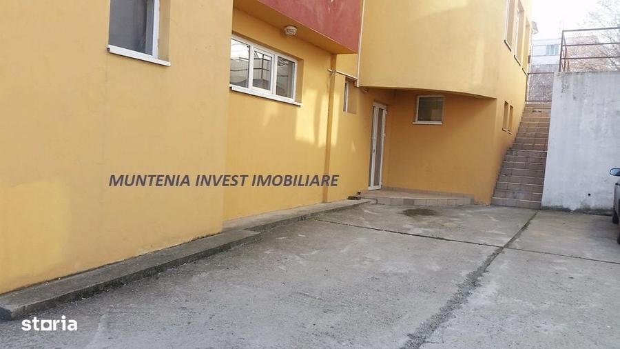 Spațiu comercial, de 160 mp, în Central