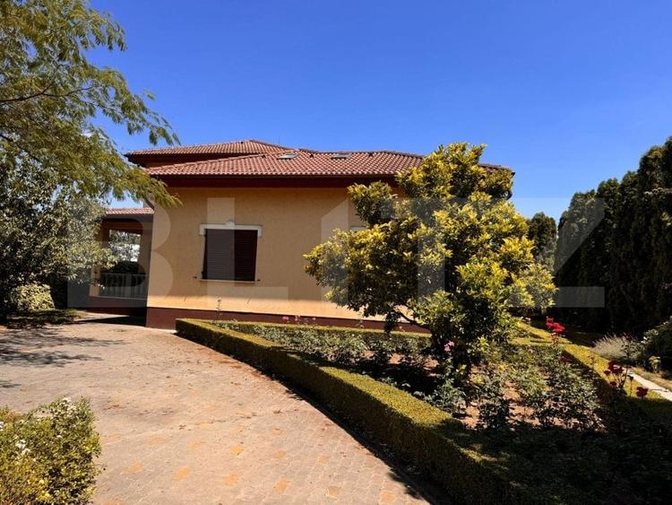 Casă individuală cu 11 camere cu Piscina în Bariera Vâlcii