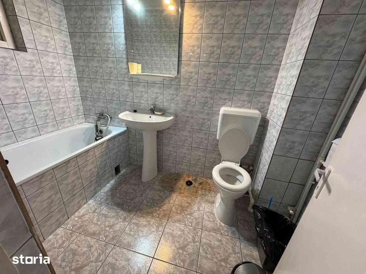 Apartament cu 3 camere decomandat în Inel II