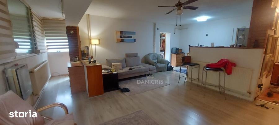 Apartament cu 4 camere decomandat în Tomis III