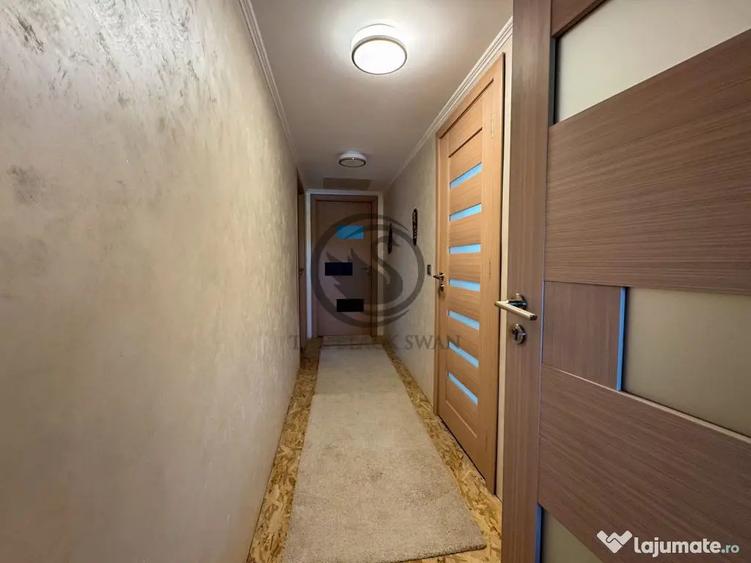 Casă cu 5 camere cu Teren 1073 Mp în Mehedința