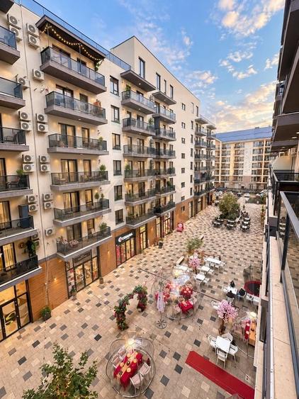 Apartament cu 2 camere semidecomandat, mobilat în Sud