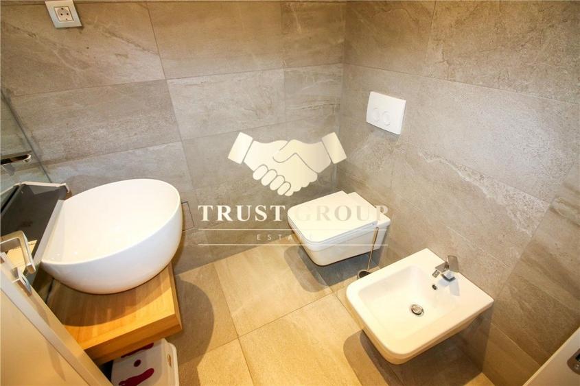 Apartament cu 4 camere decomandat în Universitate
