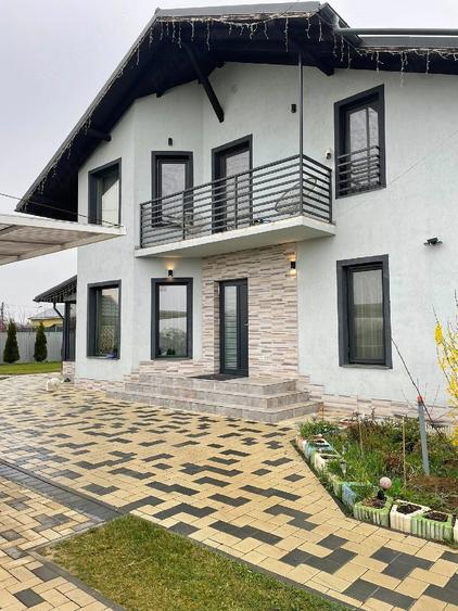 Casă cu Teren 650 Mp în Horia
