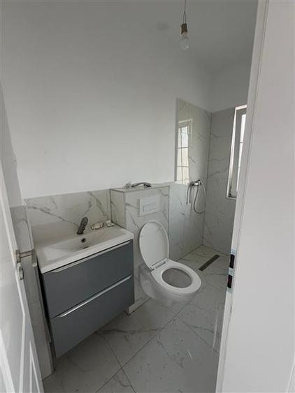 Duplex cu 4 camere cu Canalizare în Moșnița Nouă