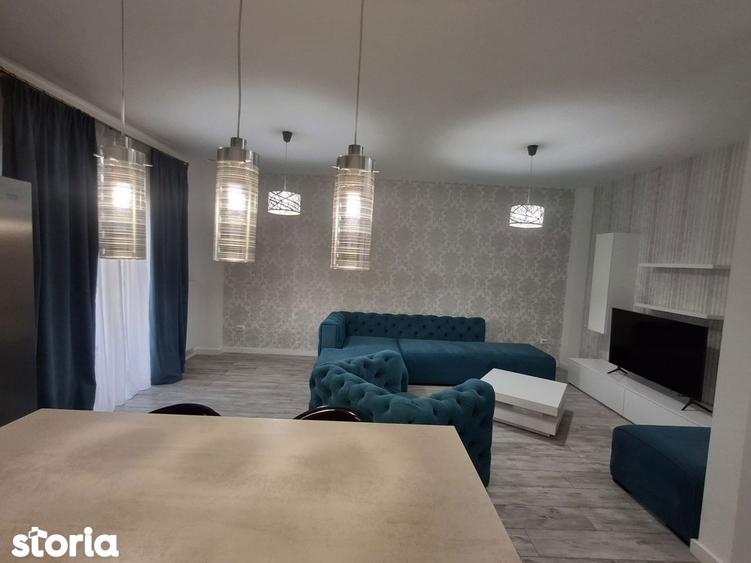 Apartament cu 3 camere, mobilat în Central