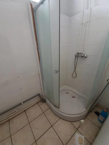 Spațiu comercial, de 1,065 mp, în Titan