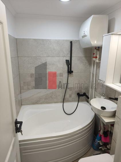 Apartament cu 2 camere semidecomandat, mobilat în Giurgiului
