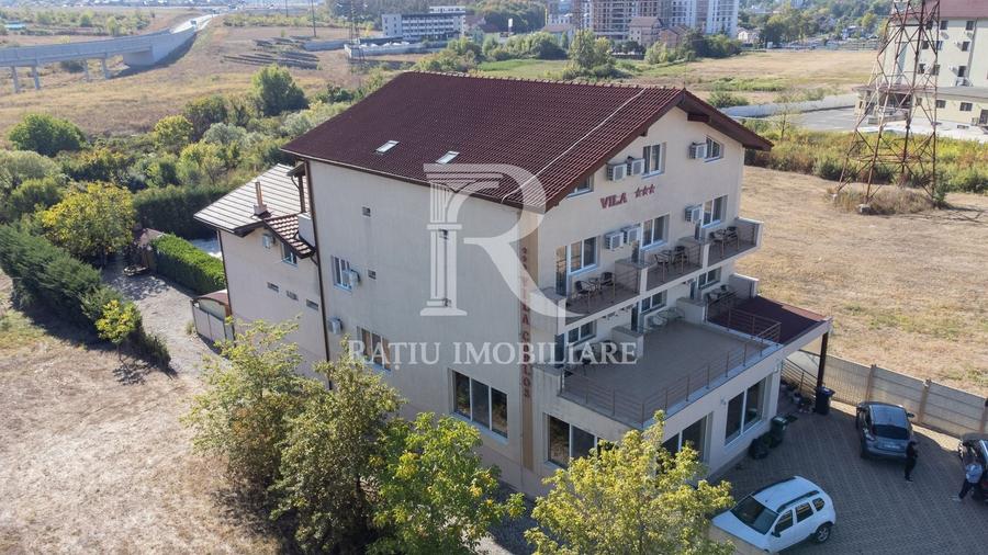 Casă individuală cu 18 camere cu Piscina în Sânmartin