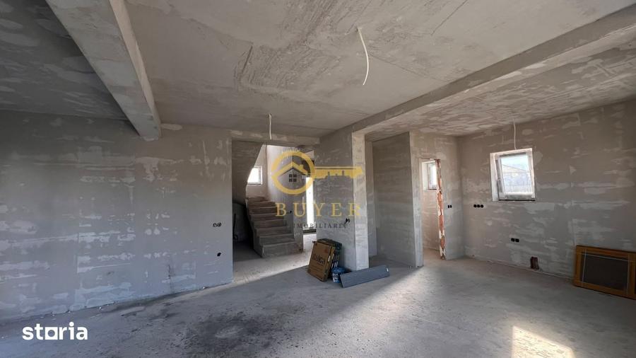 Casă cu 4 camere cu Teren 400 Mp în Central