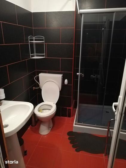 Casă cu 7 camere decomandat cu Teren 183 Mp în Faleza Nord