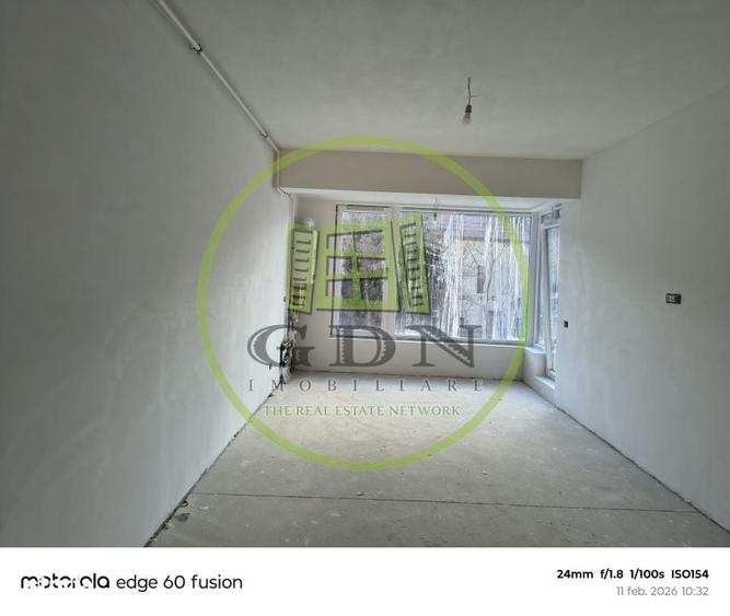 Apartament cu 3 camere în Clăbucet