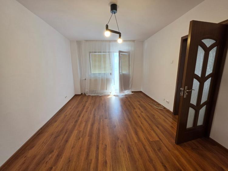 Apartament cu 2 camere decomandat în Dristor