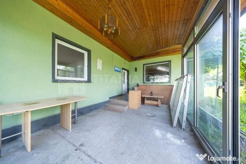 Casă cu 3 camere cu Teren 2200 Mp în Centură