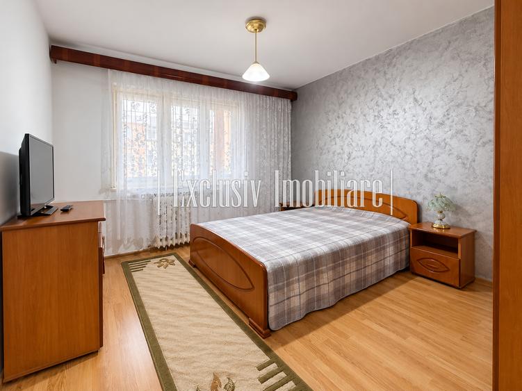 Apartament cu 2 camere decomandat în Casa de Cultură