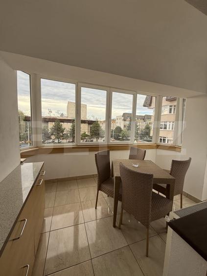 Apartament cu 3 camere decomandat, mobilat în Central