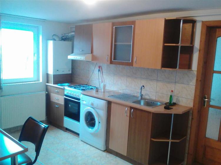 Apartament cu 2 camere semidecomandat în Olimpia-Stadion