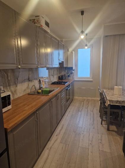 Apartament cu 2 camere decomandat în Tomis Plus
