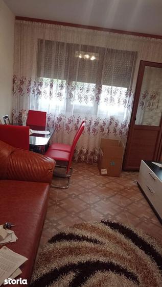 Apartament cu 2 camere în Micro 13
