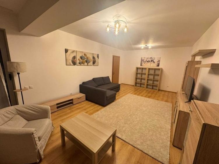 Apartament cu 2 camere semidecomandat, mobilat în Politehnica