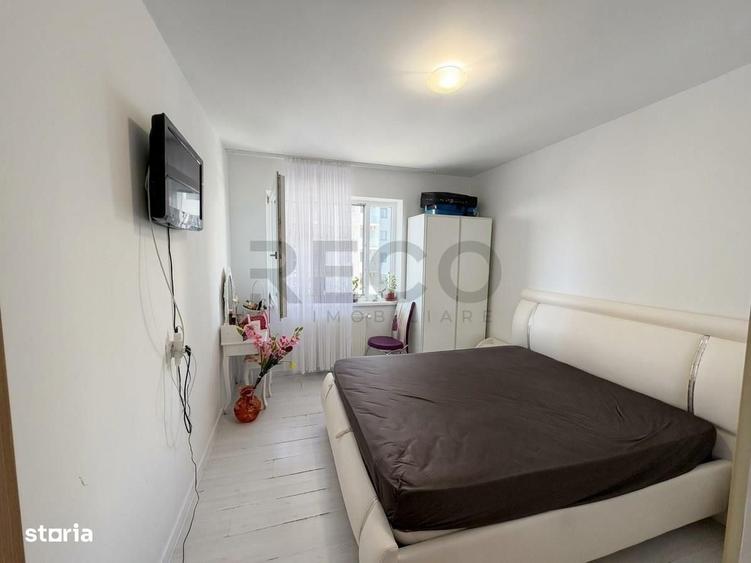 Apartament cu 3 camere decomandat în Iosia