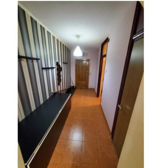 Apartament cu 4 camere decomandat în Nerva Traian