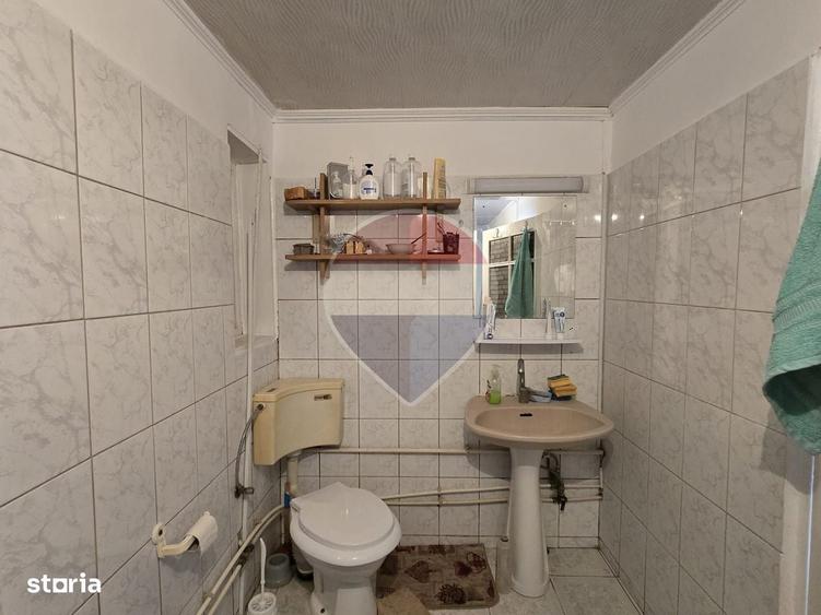 Casă cu 4 camere în Prelungirea Ferentari